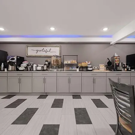 Surestay Hotel By Best Western Rockford East