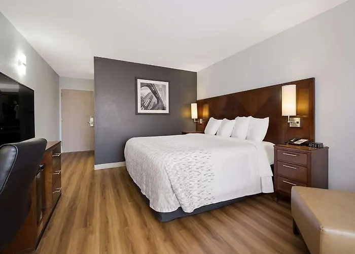 Surestay By Western East 2* Rockford