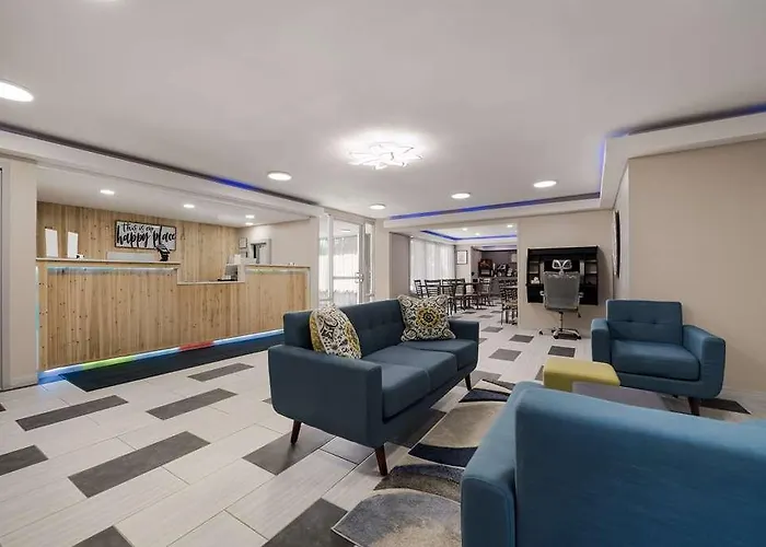 Surestay By Western East Hotel 2*