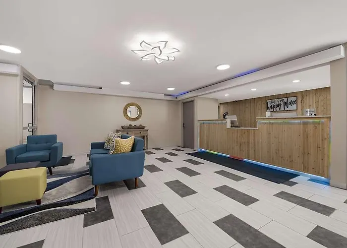 Hotel Surestay By Western East 2*